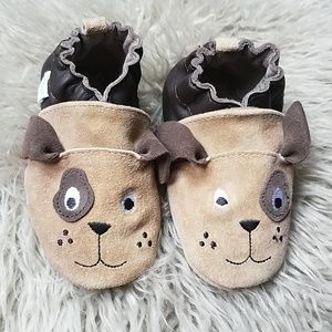 New Robeez leather puppy shoes